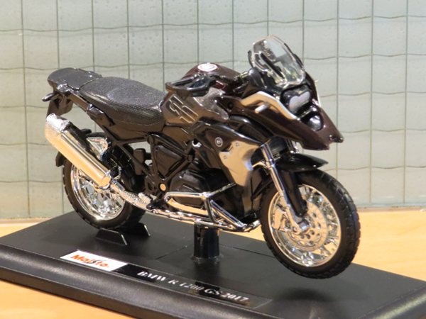 Picture of BMW R1200GS  R1200 GS Ebenholz 1:18 maisto