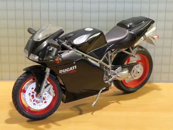 Picture of Ducati 748s 1:9 protar