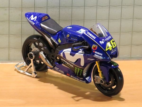 Picture of Valentino Rossi Monster energy Yamaha YZR-M1 2018 1:18 31594