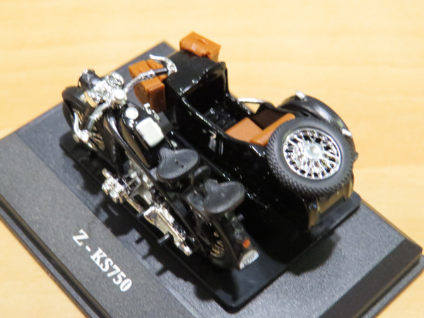 Picture of Zundapp KS750 sidecar zijspan 1:43