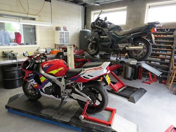 Afbeelding van Onderhoud reparatie motorfietsen , montage motorbanden