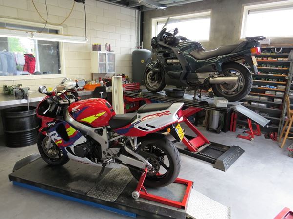 Picture of Onderhoud reparatie motorfietsen , montage motorbanden