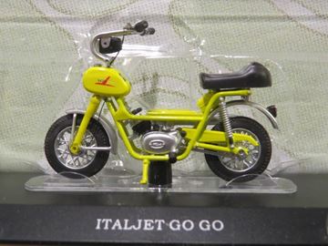 Afbeelding van Italjet Go Go brommer 1:18 (M012)