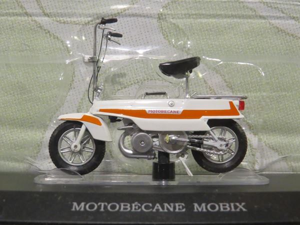 Picture of Motobecane Mobix brommer 1:18 (M020)
