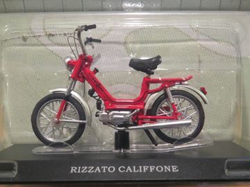 Afbeelding van Rizzato Califfone brommer 1:18 (M004)