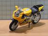 Picture of Suzuki GSX-R750 1:18 geel/zwart los