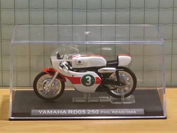 Afbeelding van Phil Read Yamaha RD05 1968 1:24