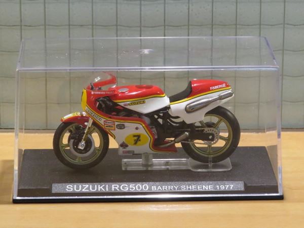 Picture of Barry Sheene Suzuki RG500 1977 1:24