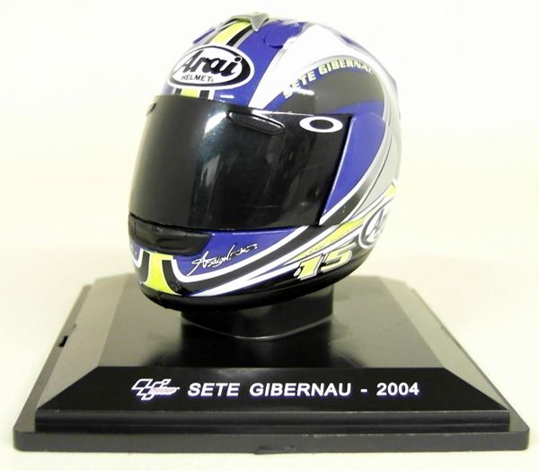 Picture of Sete Gibernau Arai helmet 2004 1:5