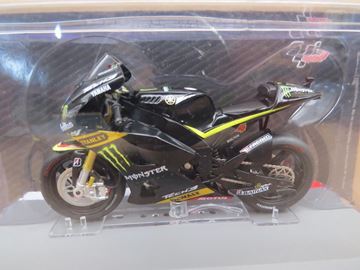 Afbeelding van Andrea Dovizioso Yamaha YZR-M1 2012 1:18