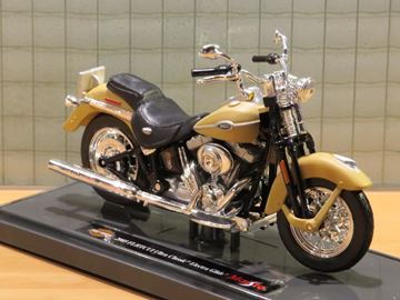 Afbeelding van Harley Davidson FLSTCI Softail Springer Classic 2005 1:18 (n62)