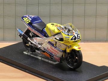 Afbeelding van Valentino Rossi Honda NSR500 2001 1:24