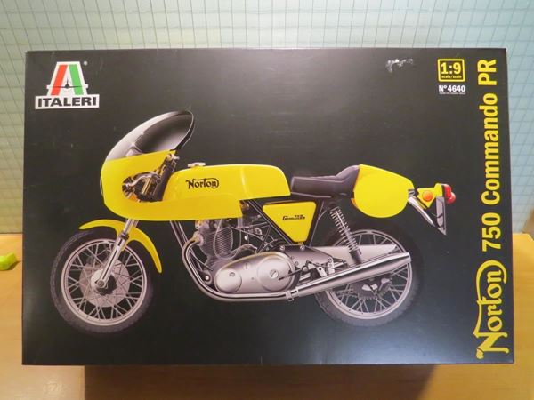 Picture of Norton commando PR bouwdoos 1:9 4640