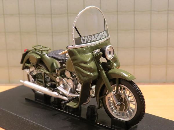 Picture of Moto Guzzi Falcone Carabinieri 1:24