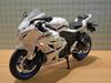 Picture of Suzuki GSX-R1000 white 1:12 88489