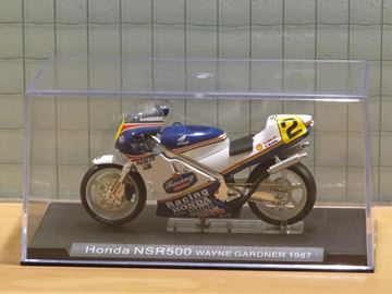 Afbeelding van Wayne Gardner Honda NSR500 1987 1:24