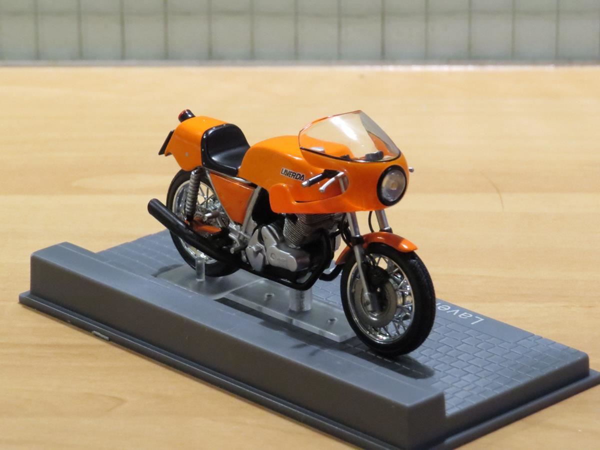 Moto Miniature Altaya Laverda SFC 750 - Échelle 1/24, Modèle Réduit, Occasion