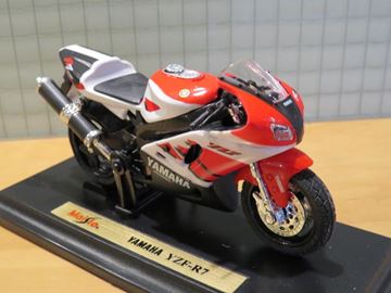 Afbeelding van Yamaha YZF-R7 1:18