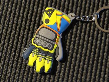 Afbeelding van Valentino Rossi 3D glove handschoen keyring sleutelhanger VRUKH154603