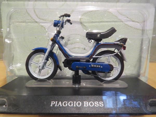 Picture of Piaggio Boss brommer 1:18 (M043)