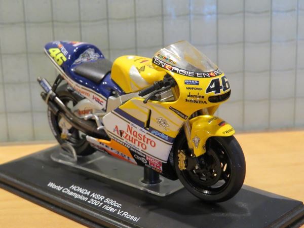 Picture of Valentino Rossi Honda NSR500 2001 1:22