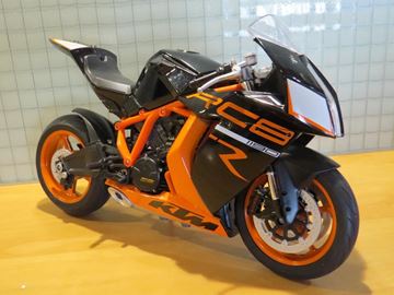 Afbeelding van KTM 1190 RC8 R 1:10