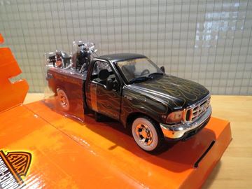 Afbeelding van Ford F-350 pickup + Harley Davidson FXSTB Night train 32181