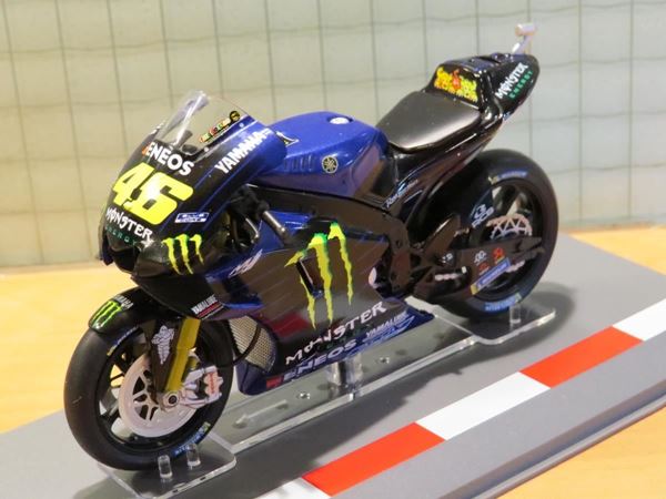 Picture of Valentino Rossi Yamaha YZR-M1 2019 1:18