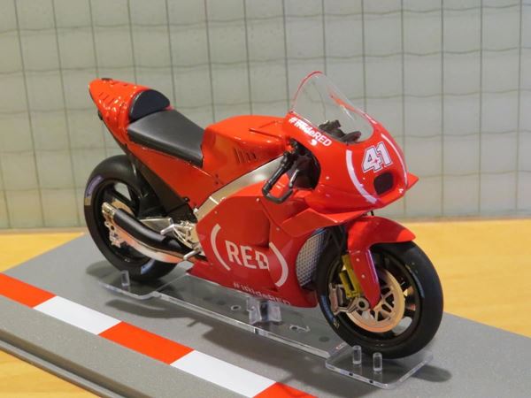 Picture of Aleix Espargaro Aprilia RS-GP 2019 Valencia 1:18