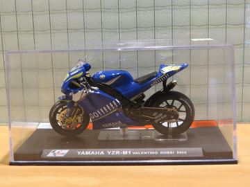 Afbeelding van Valentino Rossi Yamaha YZR-M1 2005 1:24