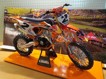 Afbeelding van Cooper Webb #2 KTM 450 SX-F 2019 red bull team 1:6 49683