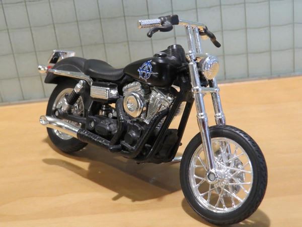 Picture of Harley Davidson FXDBI 2006 Sons of Anarchy Chibs 1:18 los