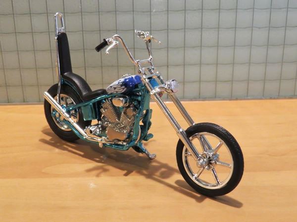 Picture of Iron Choppers 1:18 blue