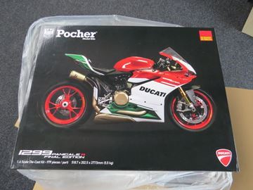 Afbeelding van Ducati superbike 1299 Panigale R 1:4 Pocher  PCHK117