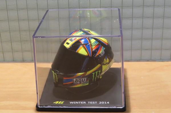 Picture of Valentino Rossi  AGV helmet 2014 winter test 1:5