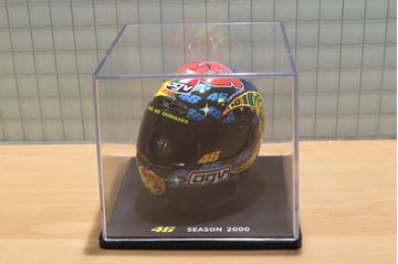 Afbeelding van Valentino Rossi  AGV helmet 2000 1:5