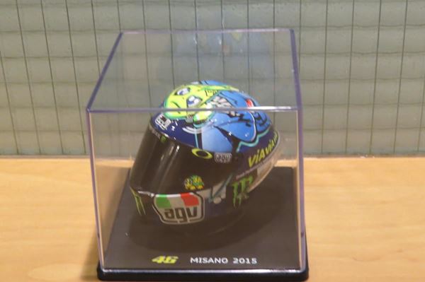 Picture of Valentino Rossi  AGV helmet 2015 Misano 1:5