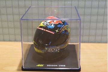 Afbeelding van Valentino Rossi  AGV helmet 1998 1:5