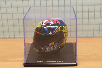 Afbeelding van Valentino Rossi  AGV  helmet 1999 1:5