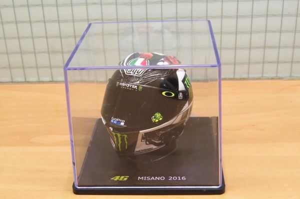 Picture of Valentino Rossi AGV helmet 2016 Misano 1:5