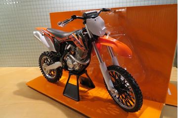 Afbeelding van KTM 450 SX-F 1:6 49453