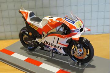 Afbeelding van Andrea Iannone Ducati Desmosedici 2016 1:18