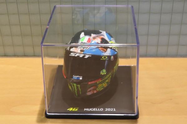 Picture of Valentino Rossi AGV helmet 2021 Mugello 1:5