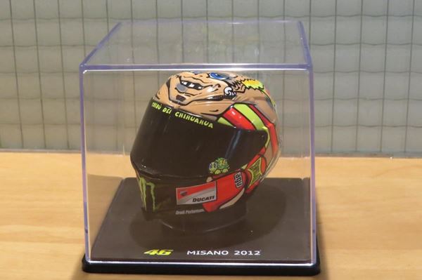 Picture of Valentino Rossi AGV helmet 2012 Misano 1:5