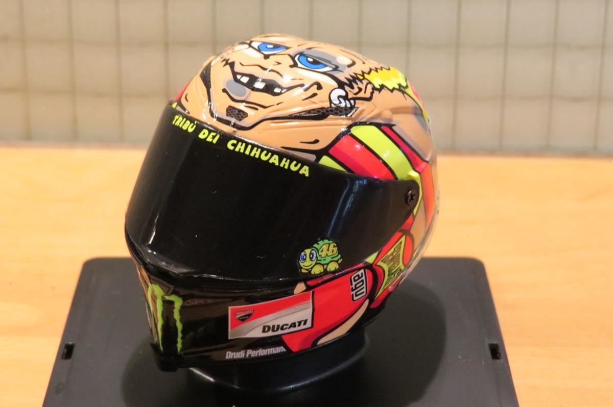 Casque Altaya 1/5 Valentino Rossi #46 - Phillip Island 2004 - Réf MT9ALA0014 - Collection