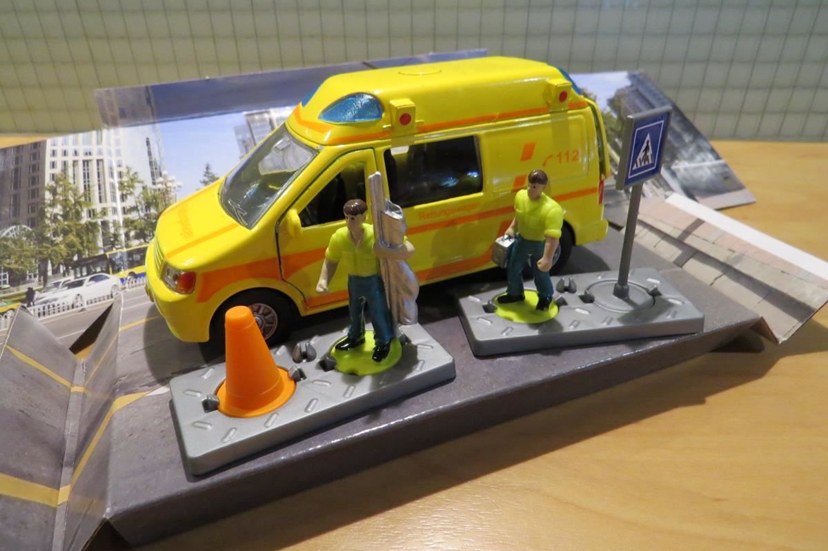 Globe ambulance set ziekenauto