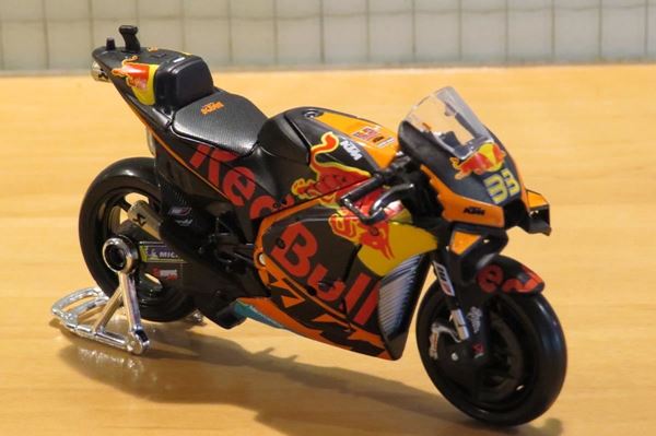 Picture of Brad Binder KTM RC16 2021 1:18 maisto