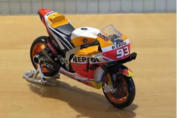 Afbeelding van Marc Marquez Honda RC213V 2021 1:18 maisto