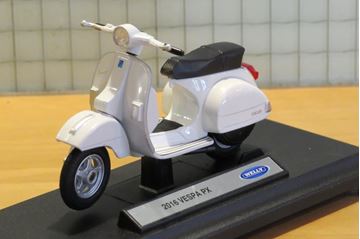 Afbeelding van Vespa PX 2016 1:18 welly