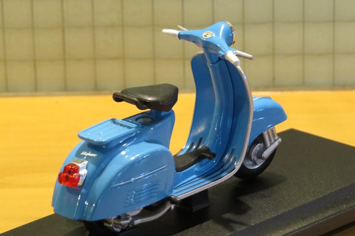 Welly Vespa 125 CC Roller Modell 1:18 - Metall Modell Mit Funktionierender Lenkung